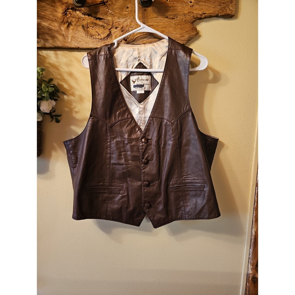 Continental Leather Fashions Men's Brown Vest Button Pockets V-Neck Size 46. G1